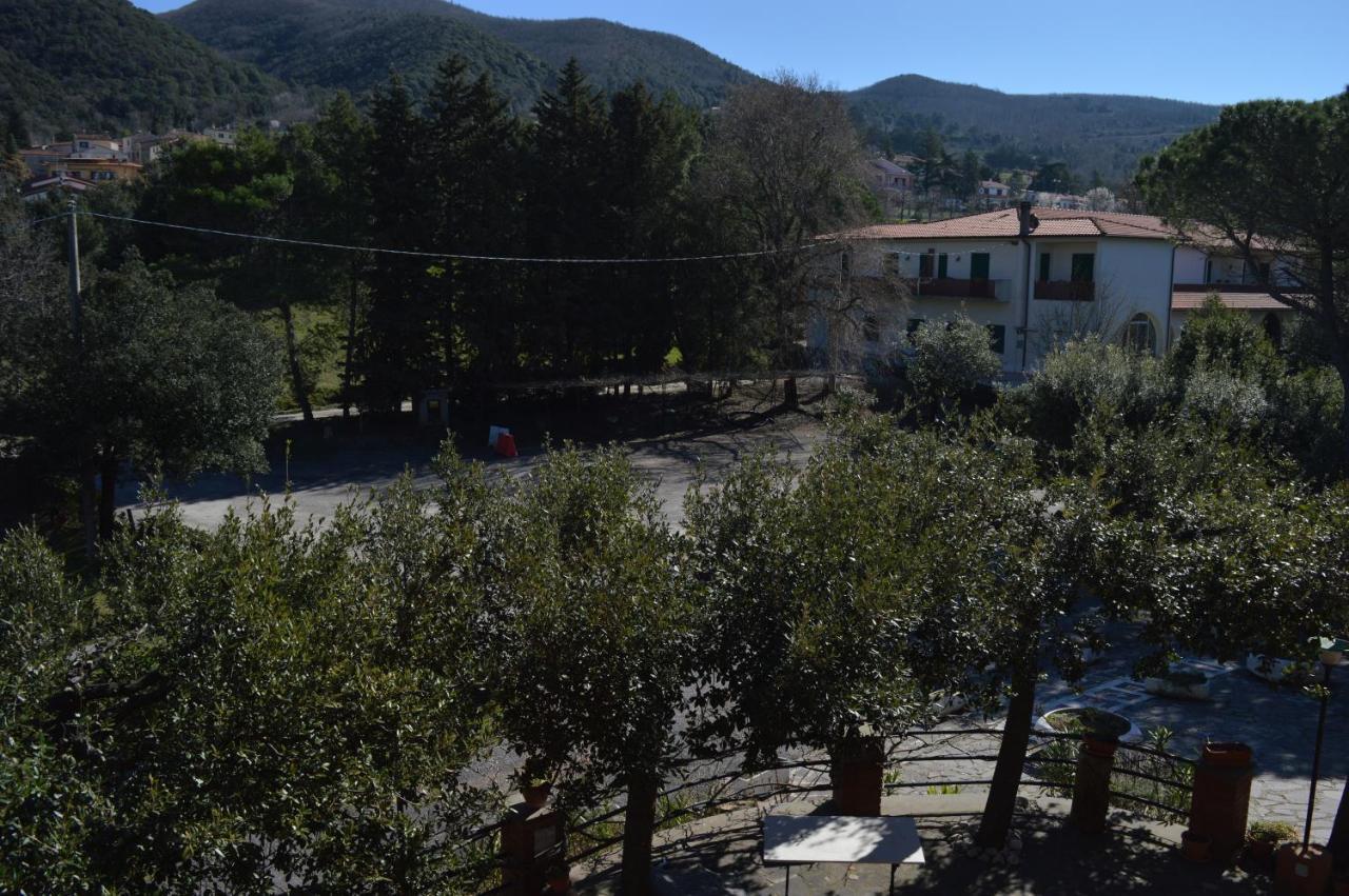 Hotel Il Poggetto Кастеллина-Мариттима Экстерьер фото