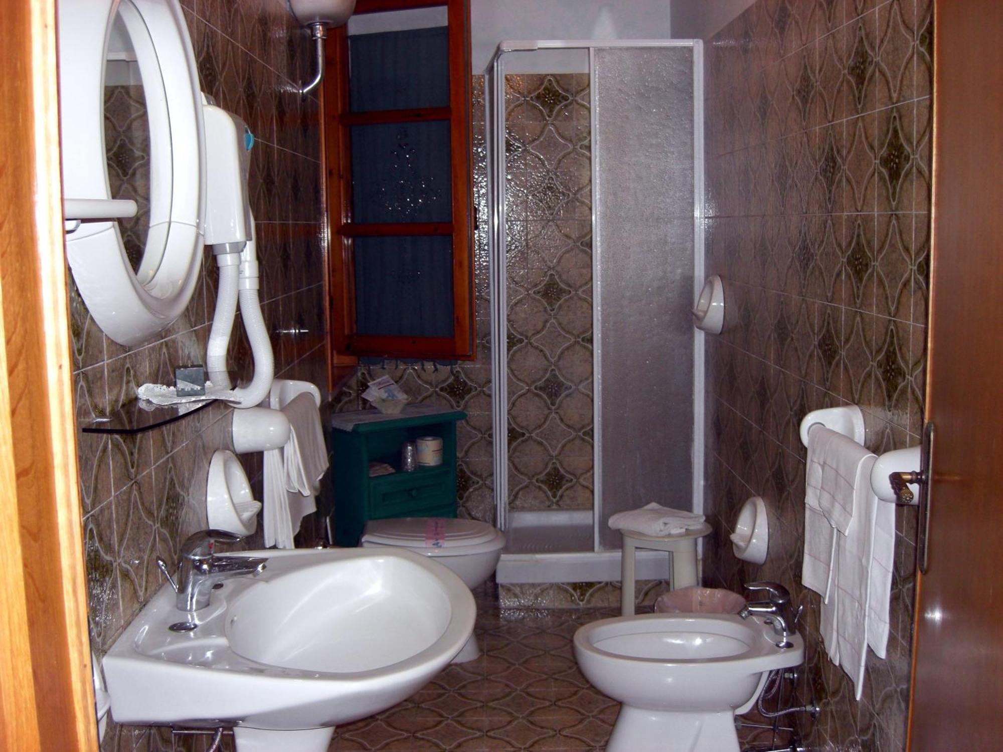 Hotel Il Poggetto Кастеллина-Мариттима Экстерьер фото
